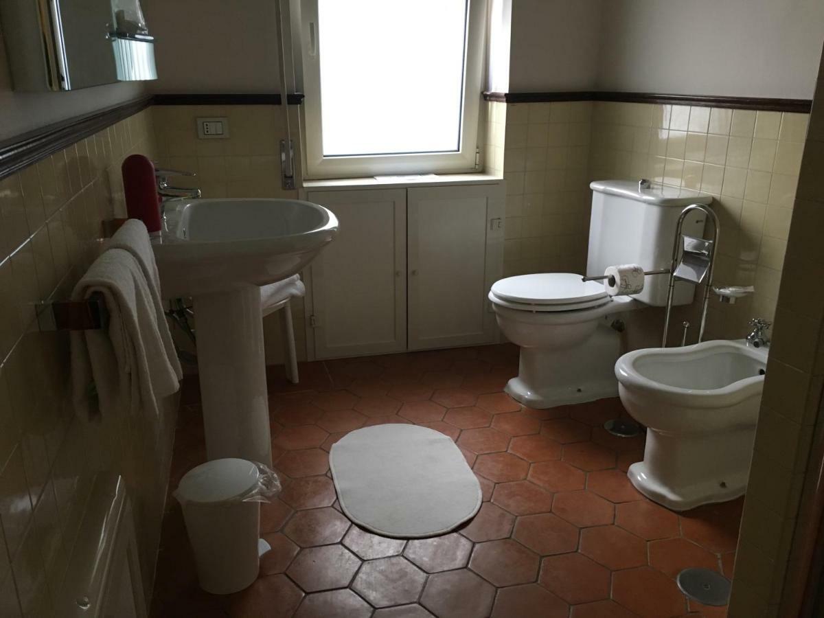 Gioviale Rooms Portici Exteriér fotografie